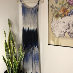 Backless maxi dress size M